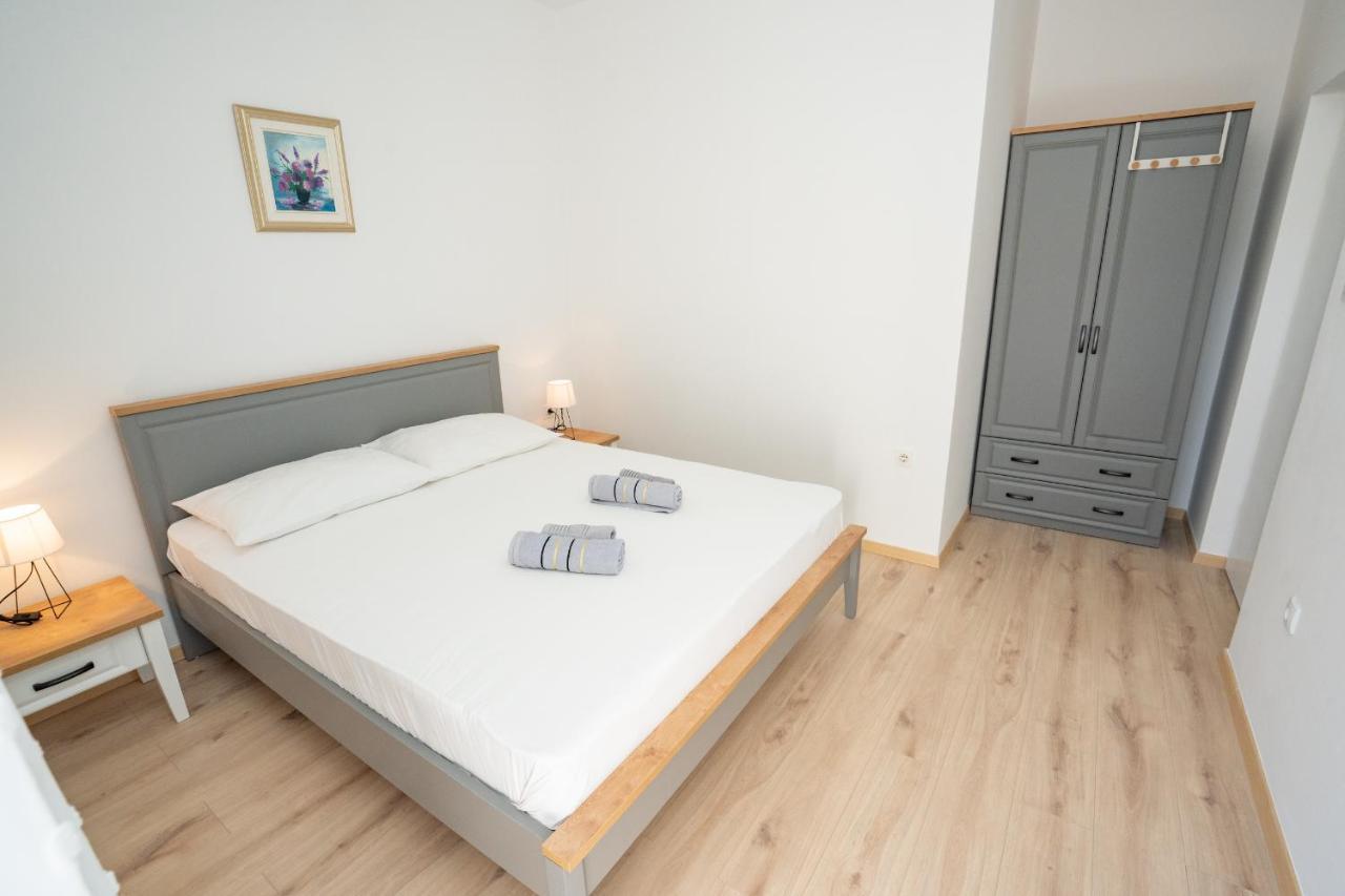 Apartments And Rooms Ljubica لون المظهر الخارجي الصورة
