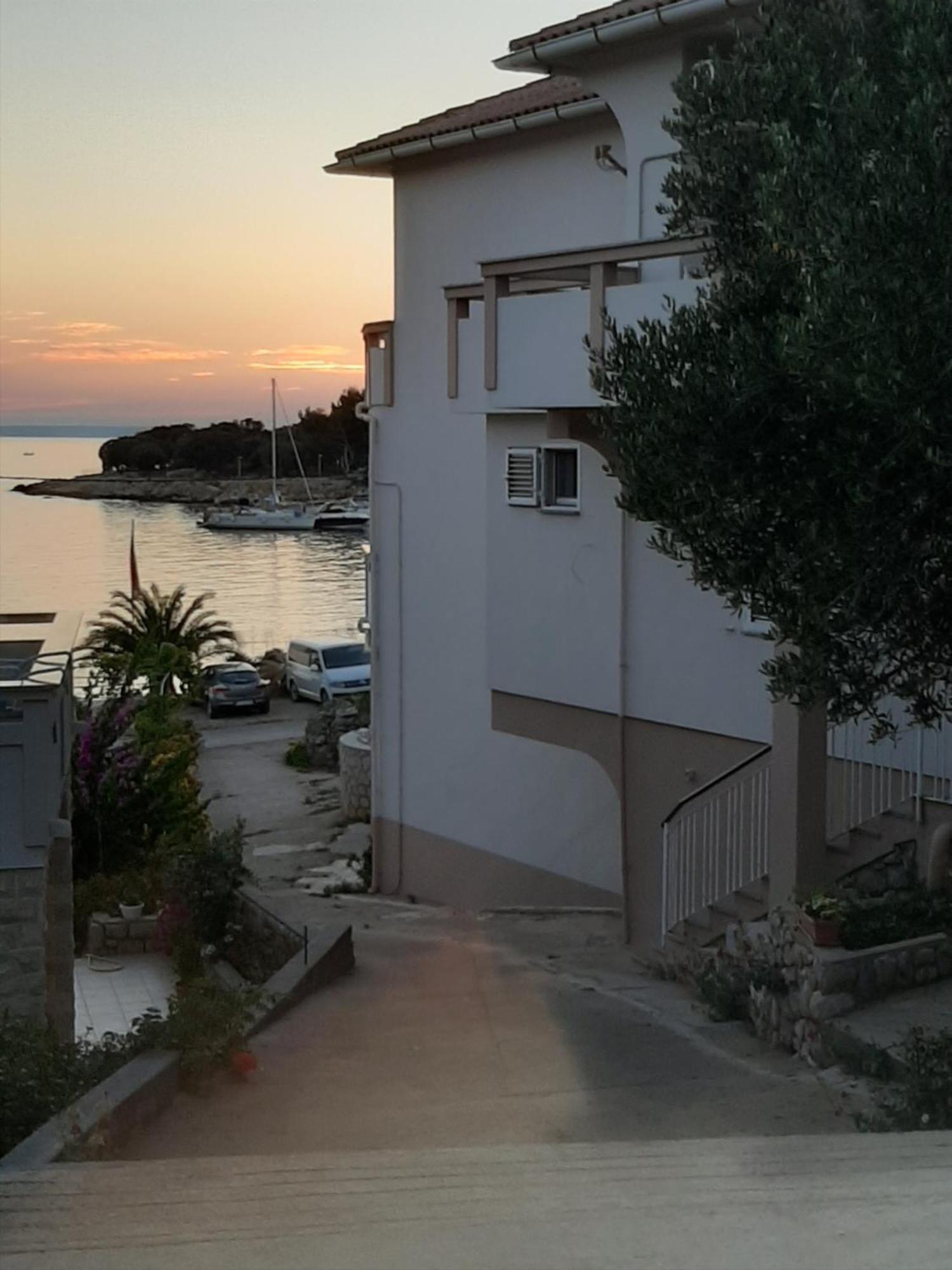 Apartments And Rooms Ljubica لون المظهر الخارجي الصورة